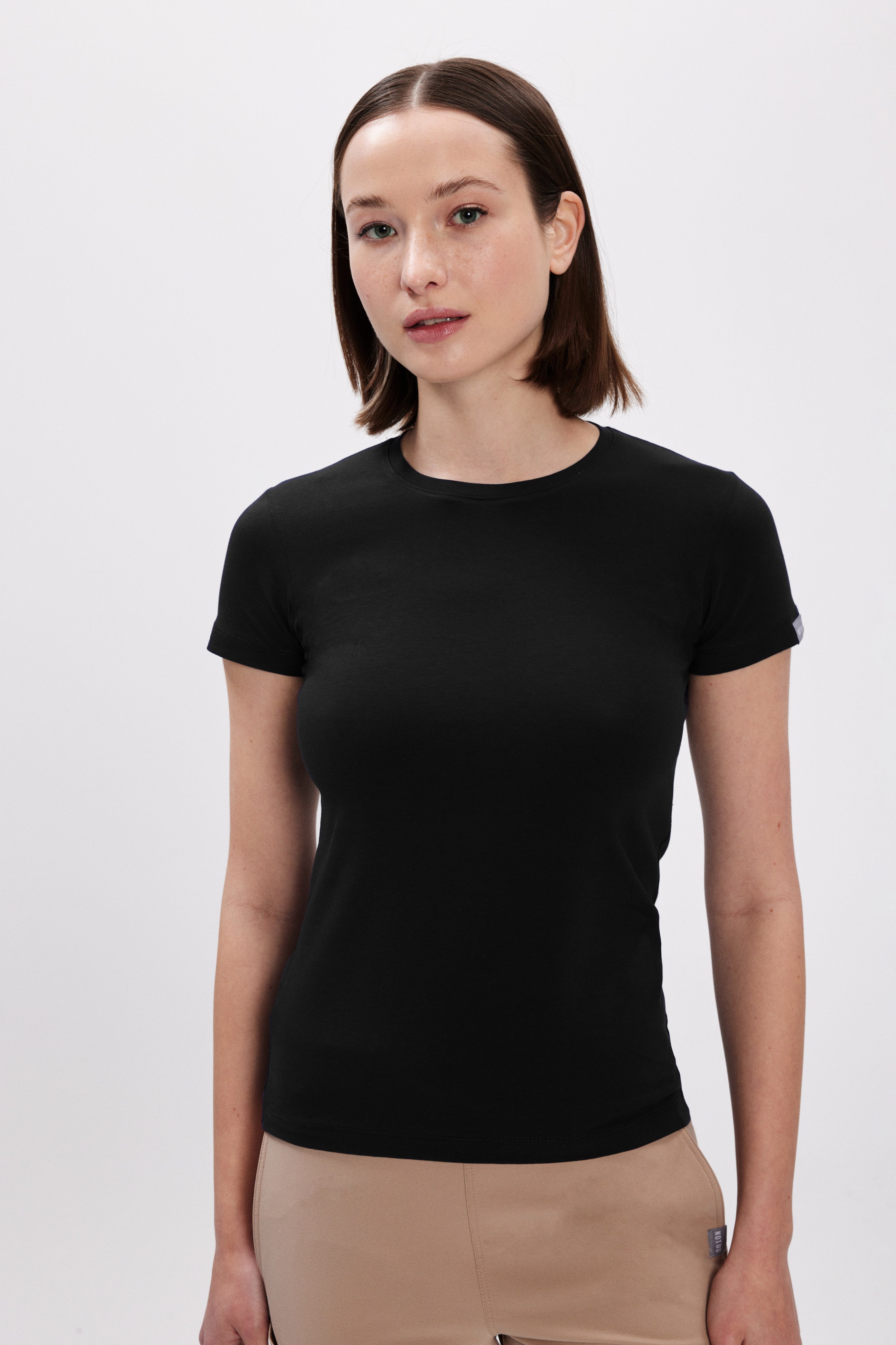 Kadın Siyah Kısa Kollu Basic T-Shirt
