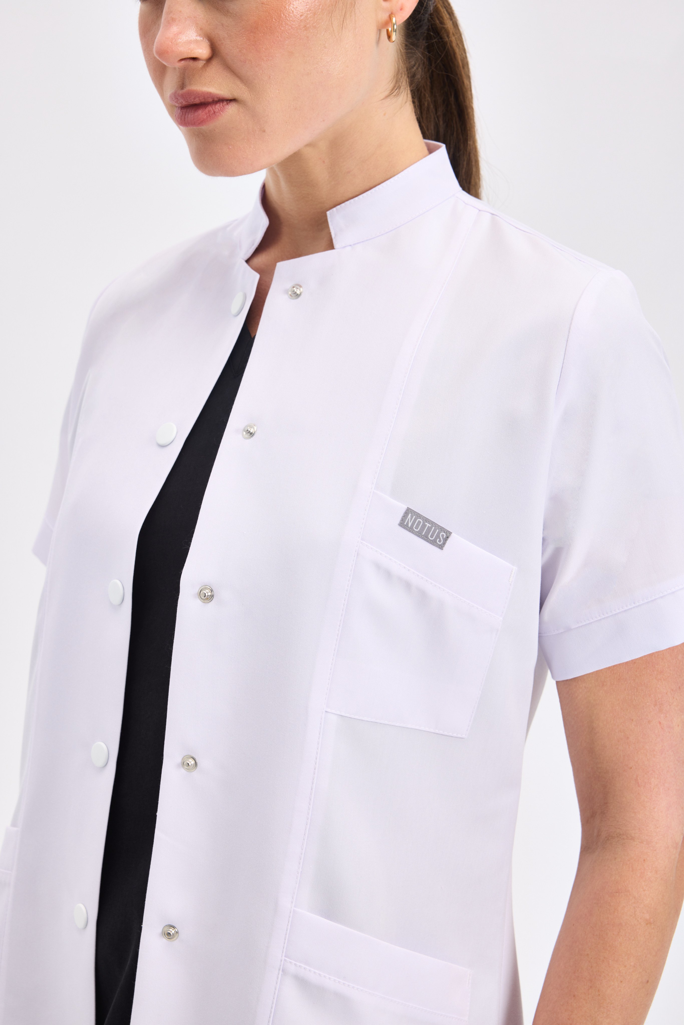 KISA KOLLU HAKİM YAKA KADIN ÖNLÜK