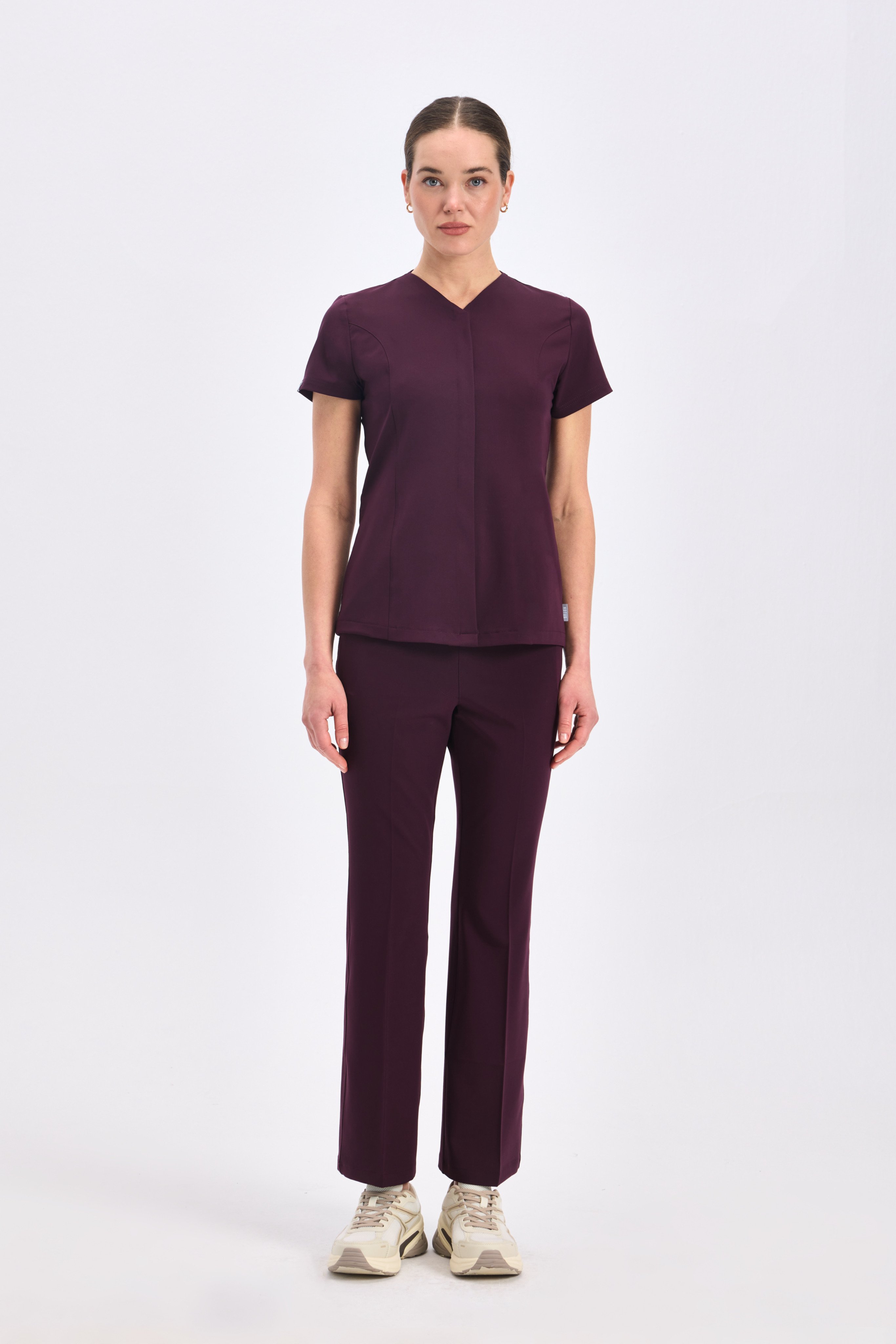 V E R O N A - Mürdüm Kadın Üniforma Takım