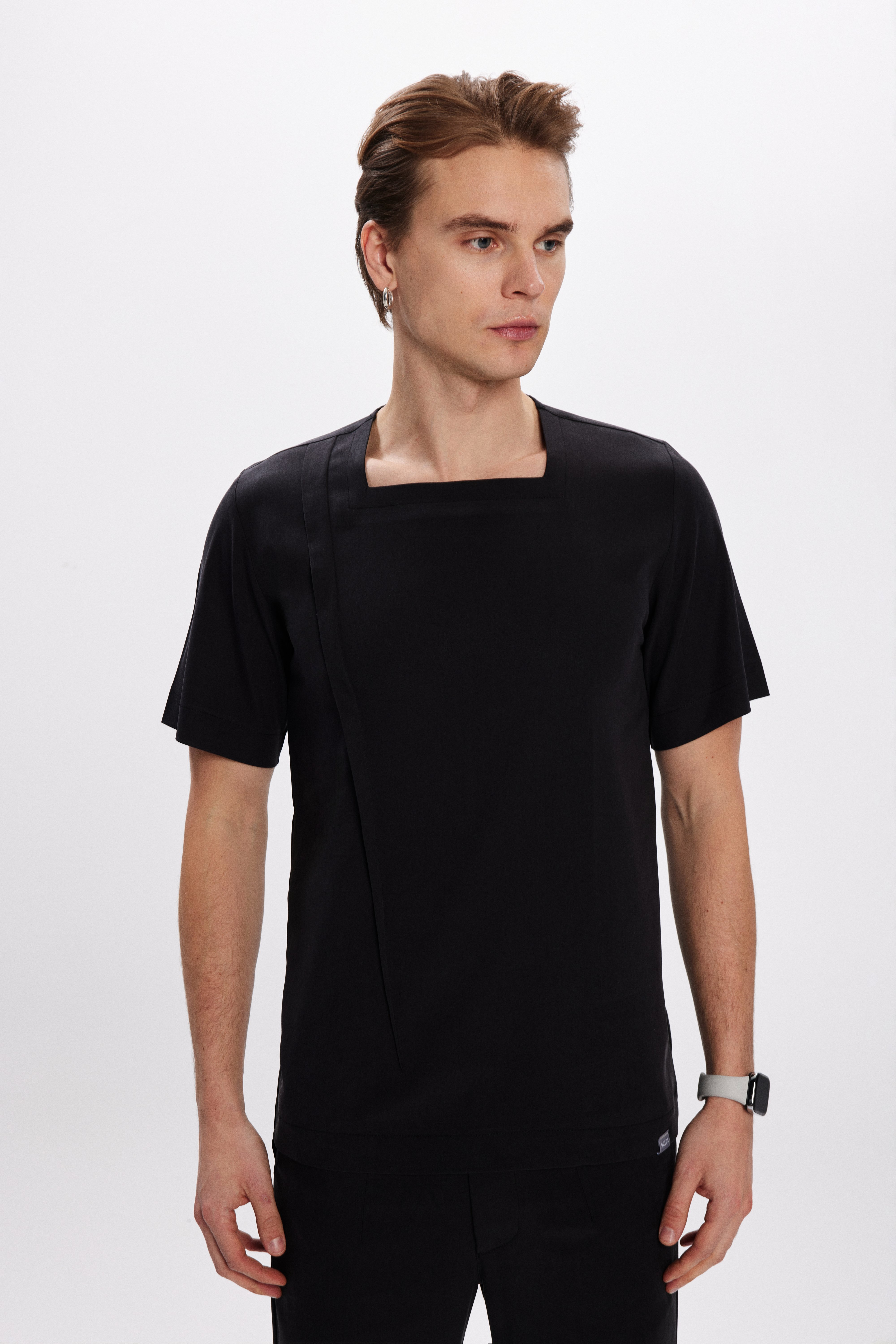 H E L I O S - Siyah Erkek Üst